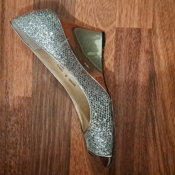 Diana Ferrari, size 8, silver glitter shoes - Picture 2 of 5